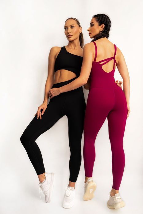 Спортивний комбінезон