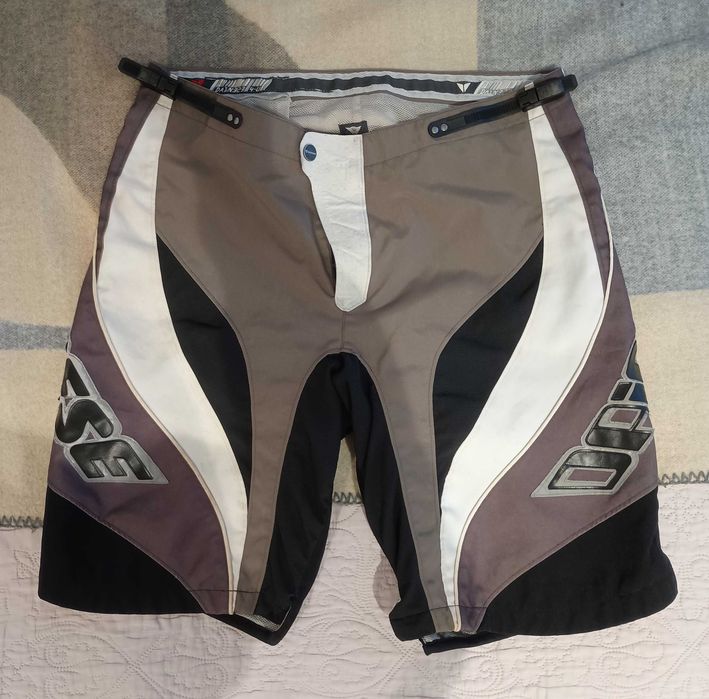 Dainese shorts / calçoes