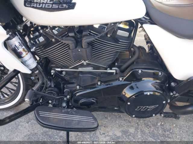 Harley-Davidson FLTRX 2024