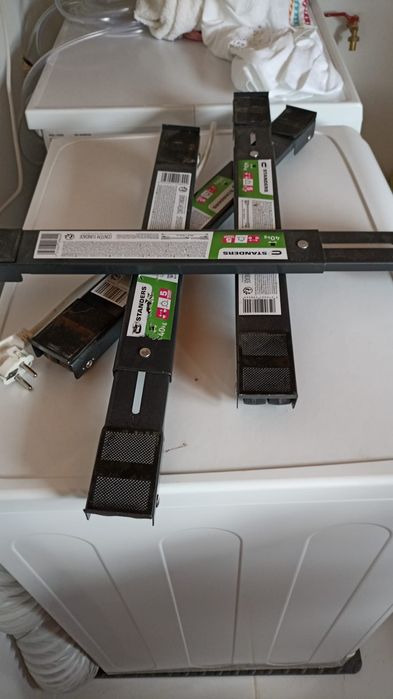 Base para máquinas de lavar ou secar