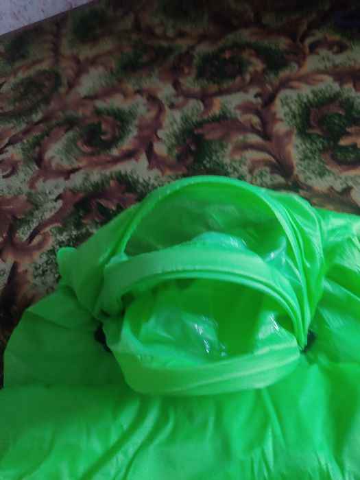 Продам шезлонг новый