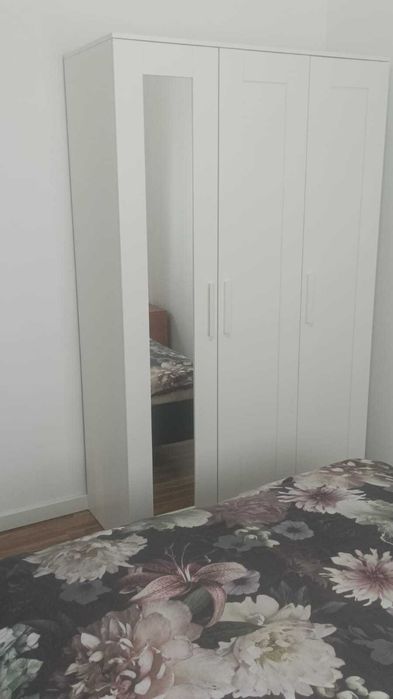 Quarto individual para arrendamento mensal, com cama de casal em Portimão