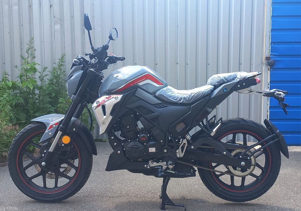 Мотоцикл Lifan SR220