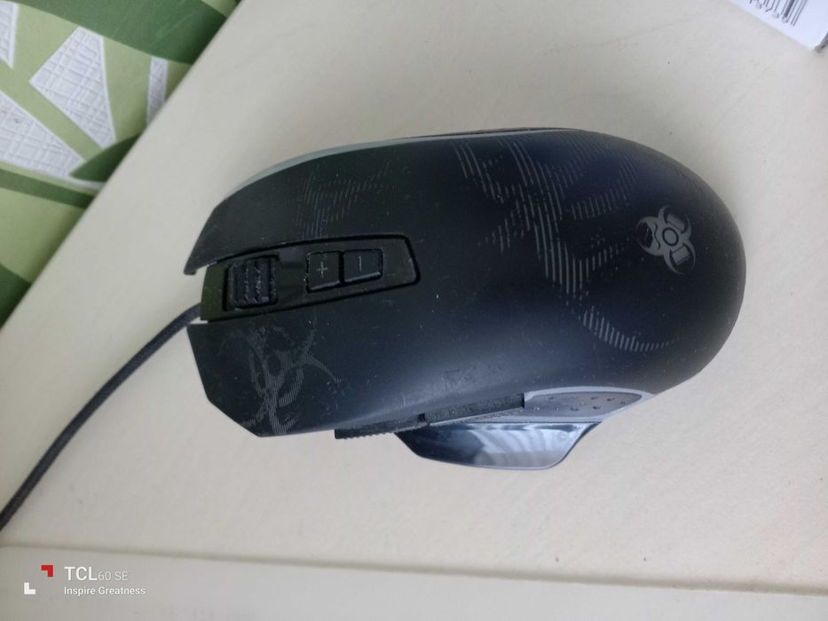 Monitor Samsung 22 cale+ klawiatura i mysz gamingowa