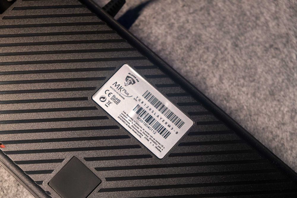 Teclado Mecânico MK Plus Slayer M3 – RGB - Como Novo