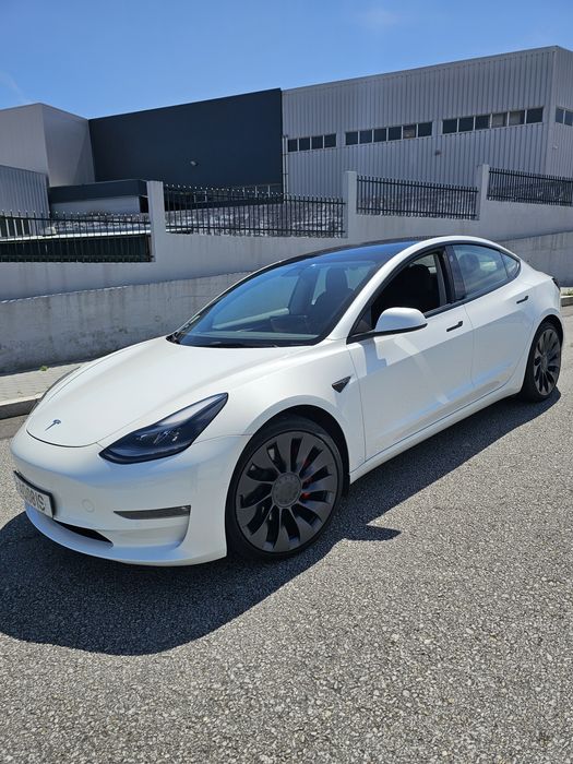 Tesla Model 3 Performance AWD 35 mil kms