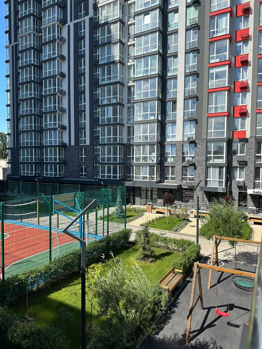 Продам квартиру в новому будинку метро Академмістечко 15 хвилин пішки