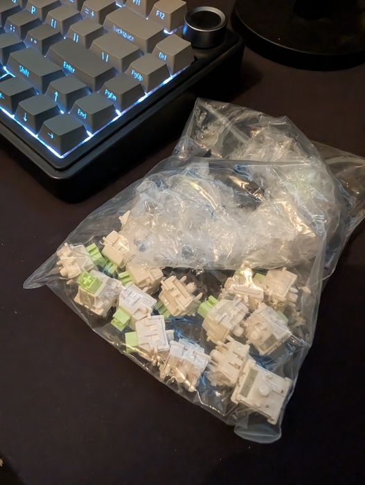 Teclado Mecânico Aula F75 (Wireless / Wired) - Impecável