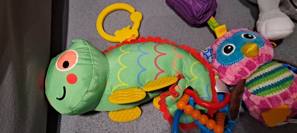 Paczka zabawek dla niemowlaka
