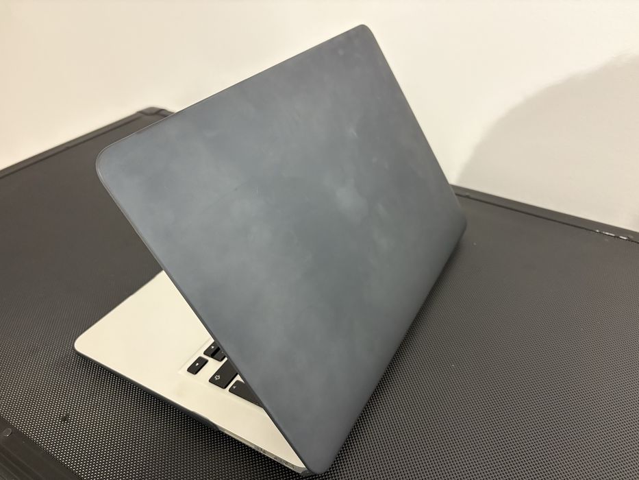 Macbook Air 13 8GB Ram 512GB SSD Nowa Bateria