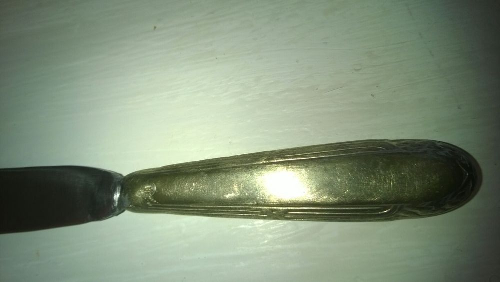 Zabytkowe noże ze srebrnymi rękojeściami - 2 sztuki