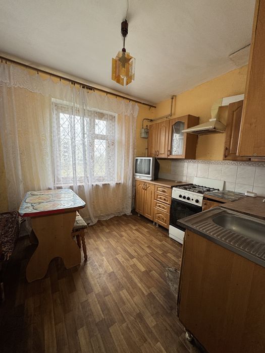 Продам квартиру 1К 35м² з мінімальним оформленням • Сертифікат ТАК • Тиха локація біля лісу • смт Гаврилівка, Бучанський р-н Без комісіі для покупця