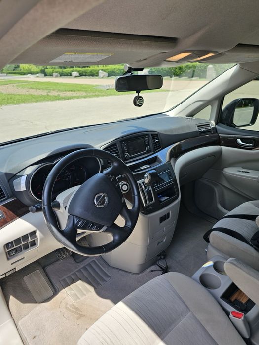 Продам Nissan Quest