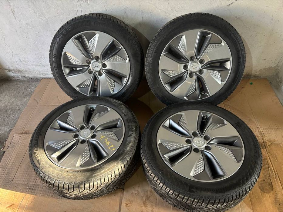 Диски колеса з гумою R17 Continental 2020р 215/55 5*114.3 Hyundai Kia