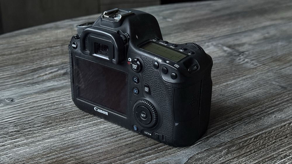 Продається Canon 6D body