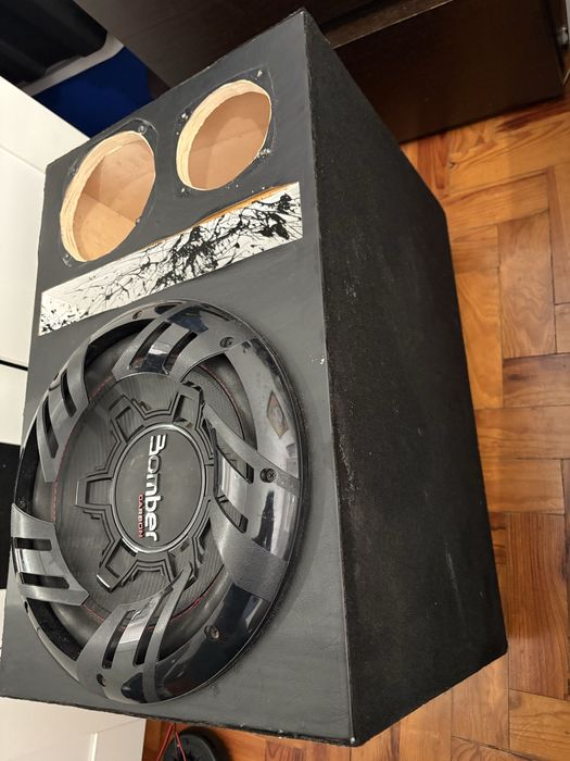 Subwoof som automotivo