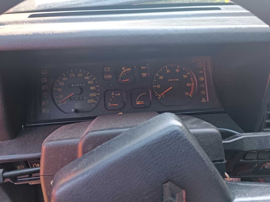 Продам Renault 19 1989 нефарбований.