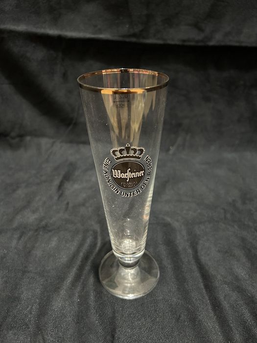 Szklanka Warsteiner 0,2l na nóżce – kolekcjonerska, wysokość 20 cm