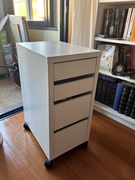 Bloco de gavetas Micke Ikea