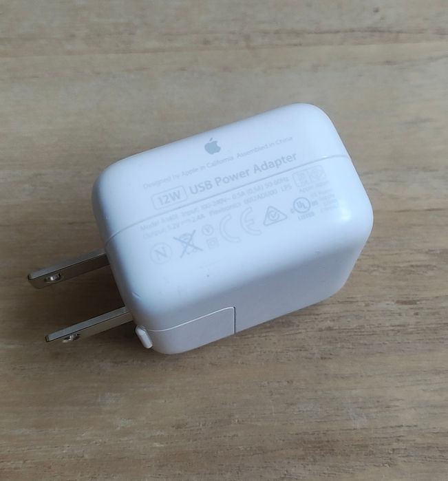 Мережевий адаптер новий Apple iPad iPhone 12W 2.1A, 2.4A Orig A1401