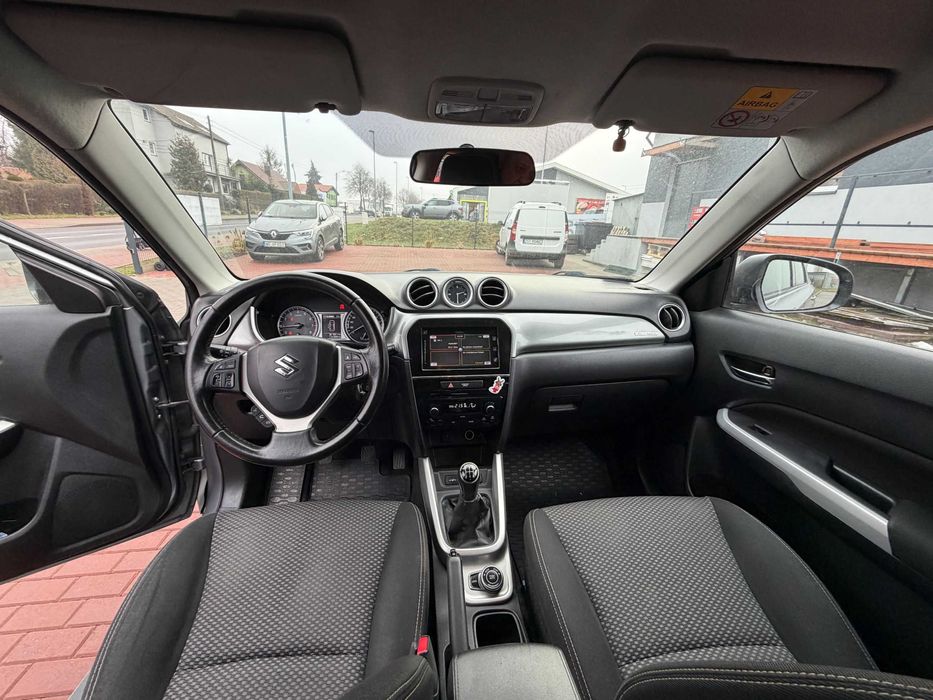 Suzuki Vitara 4x4 1,6 benzyna - bogate wyposażenie