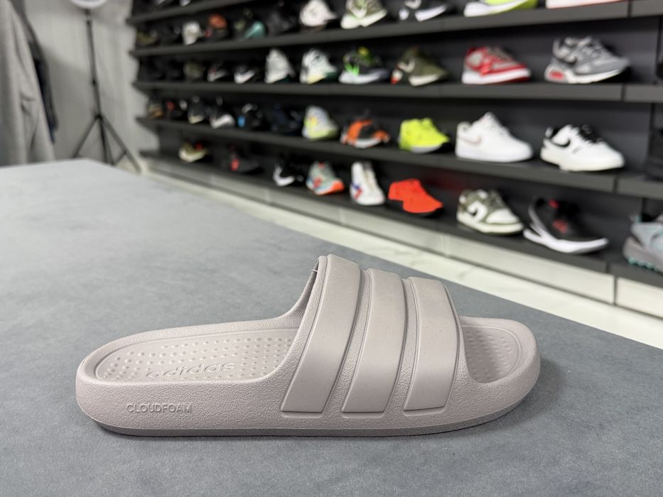 Шльопанці Adidas UNISEX  ADILETTE FLOW JP5680/від 22,5см до 29,5см/