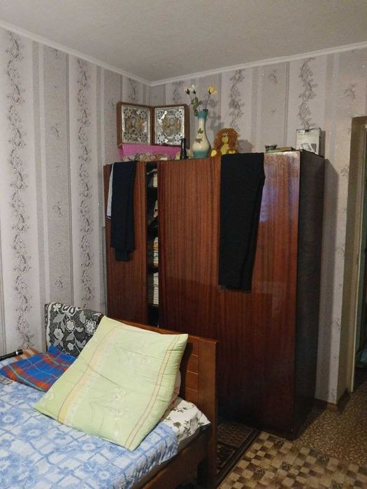 Продам 3х-кімнатну квартиру по вул. Каштанова, 13, в Обухові! - More