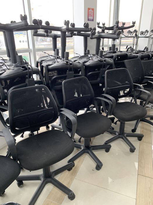 РОЗПРОДАЖ офісної меблі стільці крісла стулья кресла компьютерные