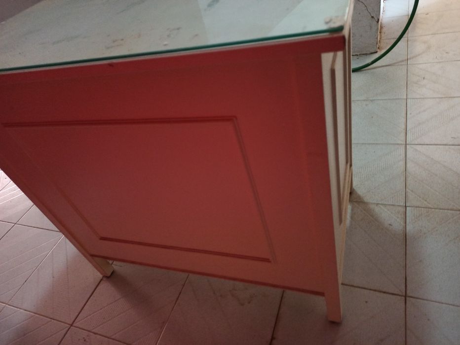 FOR RESTORATION - Wooden Desk with 3 Drawers and Glass Top64739970632195123