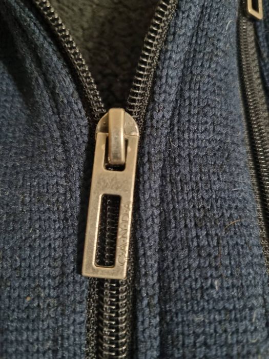 Кофта Canada розмір М