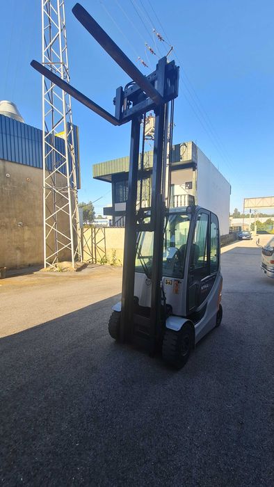 Empilhador Eletrico Still 2.5T