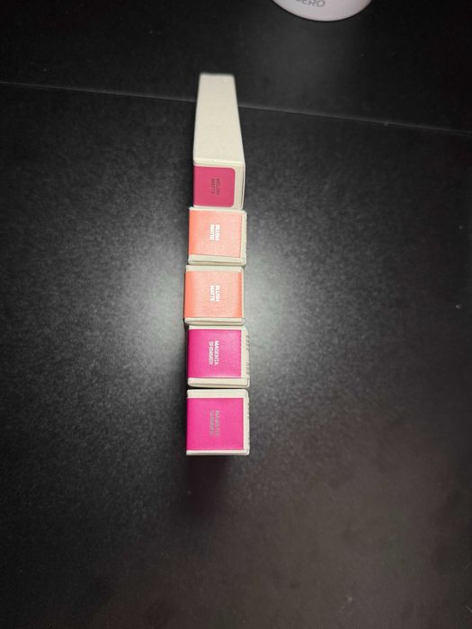 Haus Labs Hy-Power Pigment Paint / Le Monster Lip Crayon декоративна косметика