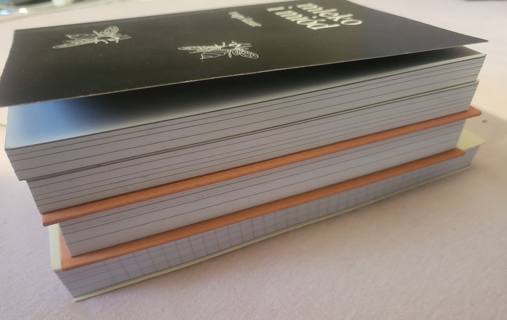 Rupi Kaur, seria, pakiet 4 książek.  Mleko, słońce, ciało, ukojenie