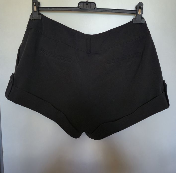 Czarne spodenki w r. 40