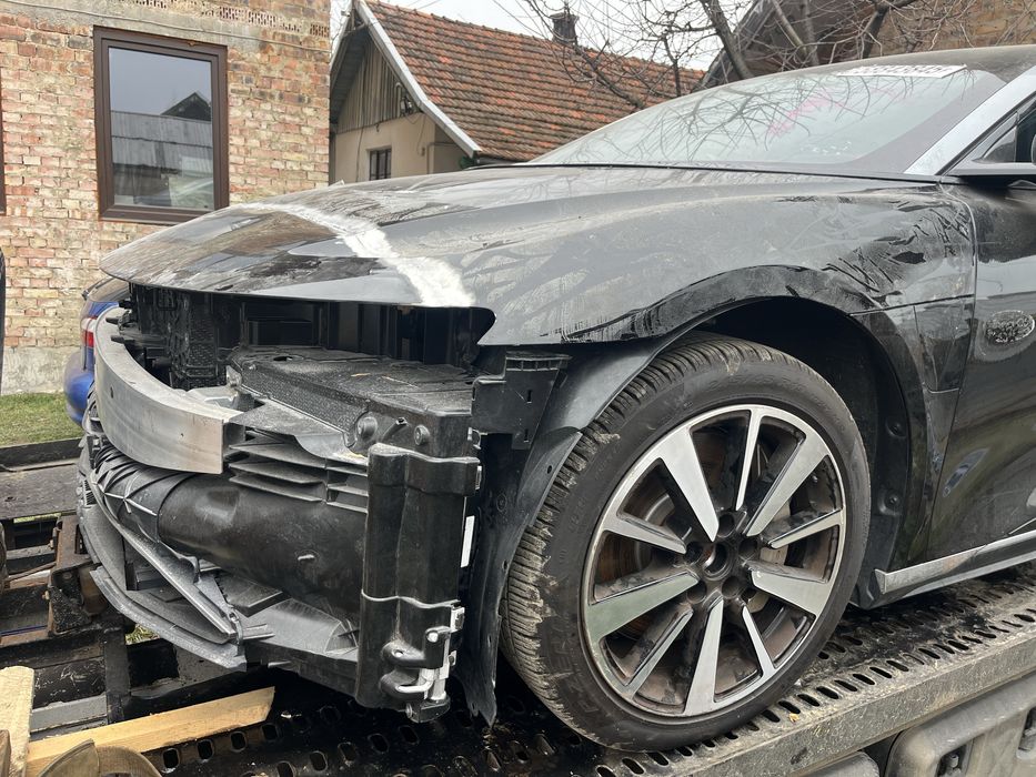 Капот до Lucid air