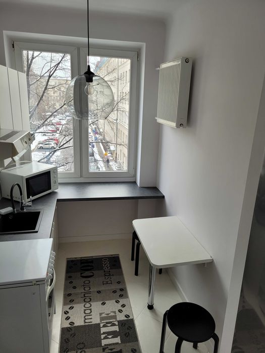 Kawalerka 24,45 m² przy Placu Zbawiciela Warszawa | winda | wysoki  standard - wynajem - View 2