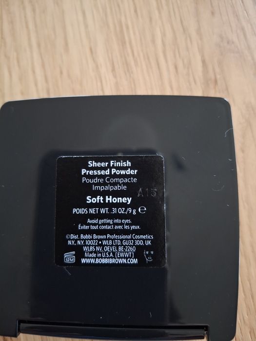 Bobby Brown Puder