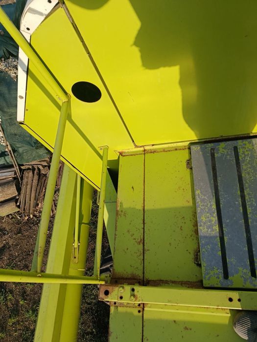 Свіжопривезений Claas Dominator 68