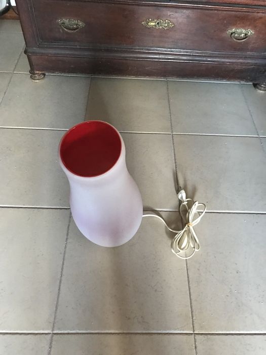 Candeeiro forma casulo
