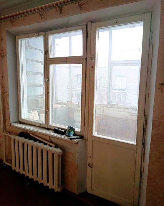 52 м2 бетону та ТВОЇХ ПРАВИЛ. Виставка, 2к квартира. VRV ID: 42096