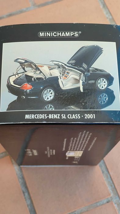 Mercedes Benz SL Class 2001 Minichamps