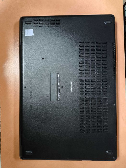 Современный производительный Dell 5591 i7-8850H 16/512Gb Nvidia 2 Gb