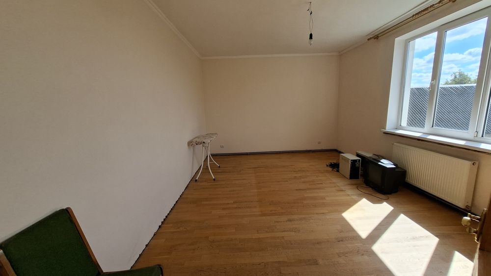Продаж житлового будинку . Площа  220м².Земельна ділянка 11 сот.Програми. Є-відновлення.  Комунікації.Меблі .Техніка .