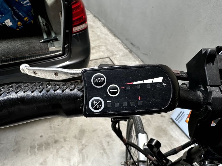 Bicicleta elétrica dobravel