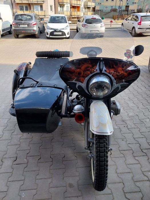 Motocykl z koszem dniepr