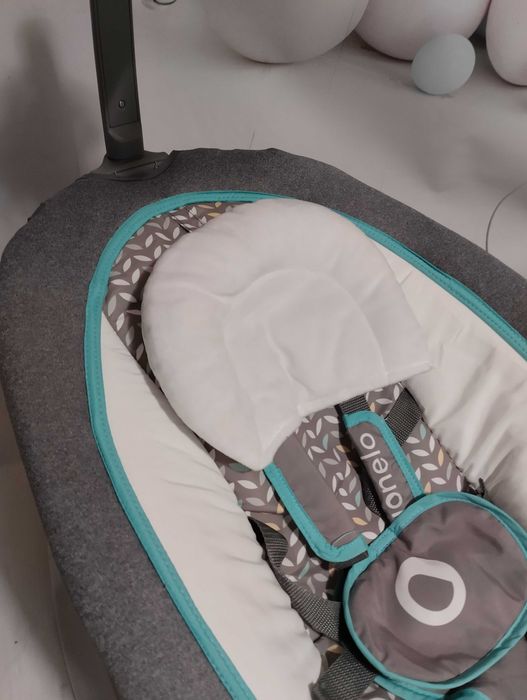 Lionelo Pascal Bujaczek leżaczek interaktywny melodie, wibracje