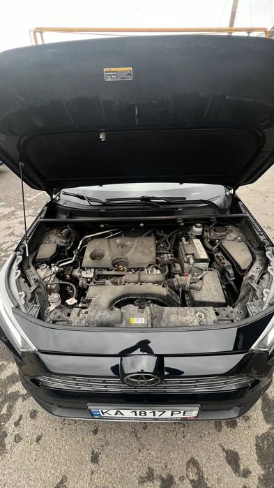 Продам Toyota RAV4 2021 року офіційна