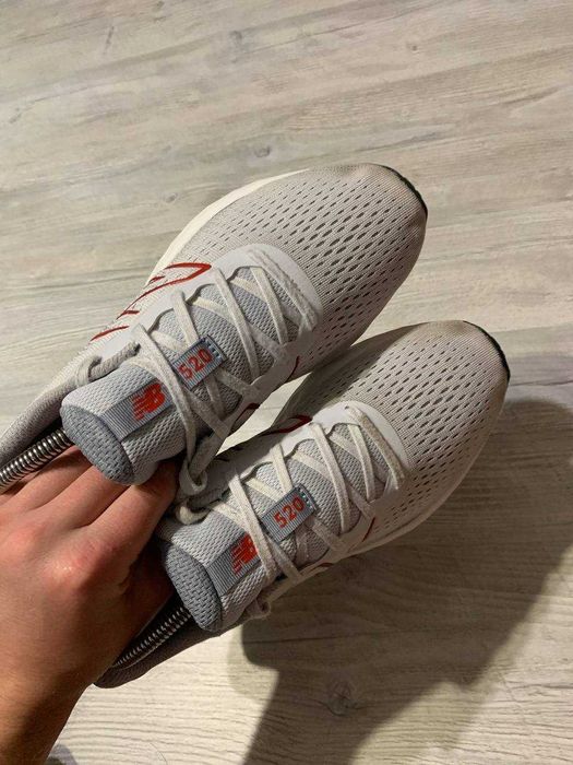 Кросівки New Balance 520 оригінал р42