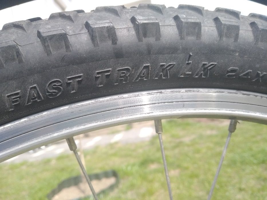 Specialized Hotrock 24