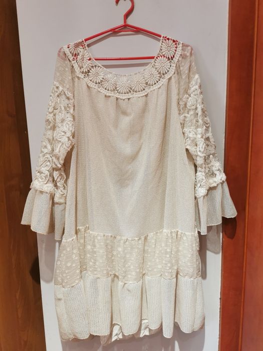 Sukienka kremowa boho oversize koronka